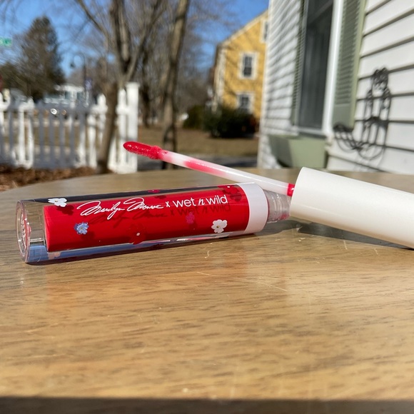 💄Wet n Wild Marilyn Monroe Red Lip Kit - Picture 5 of 6